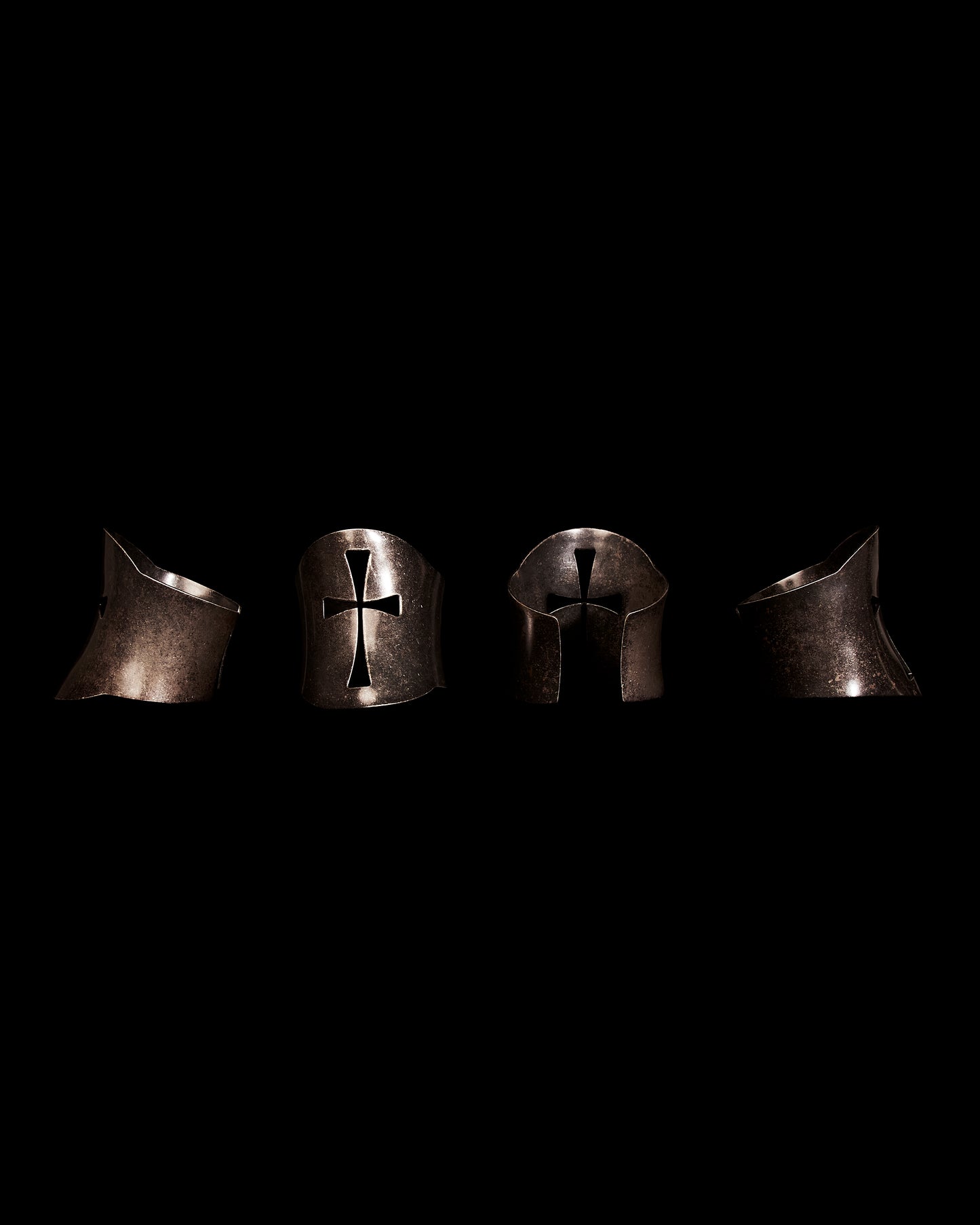 BONE CROSS CUFF